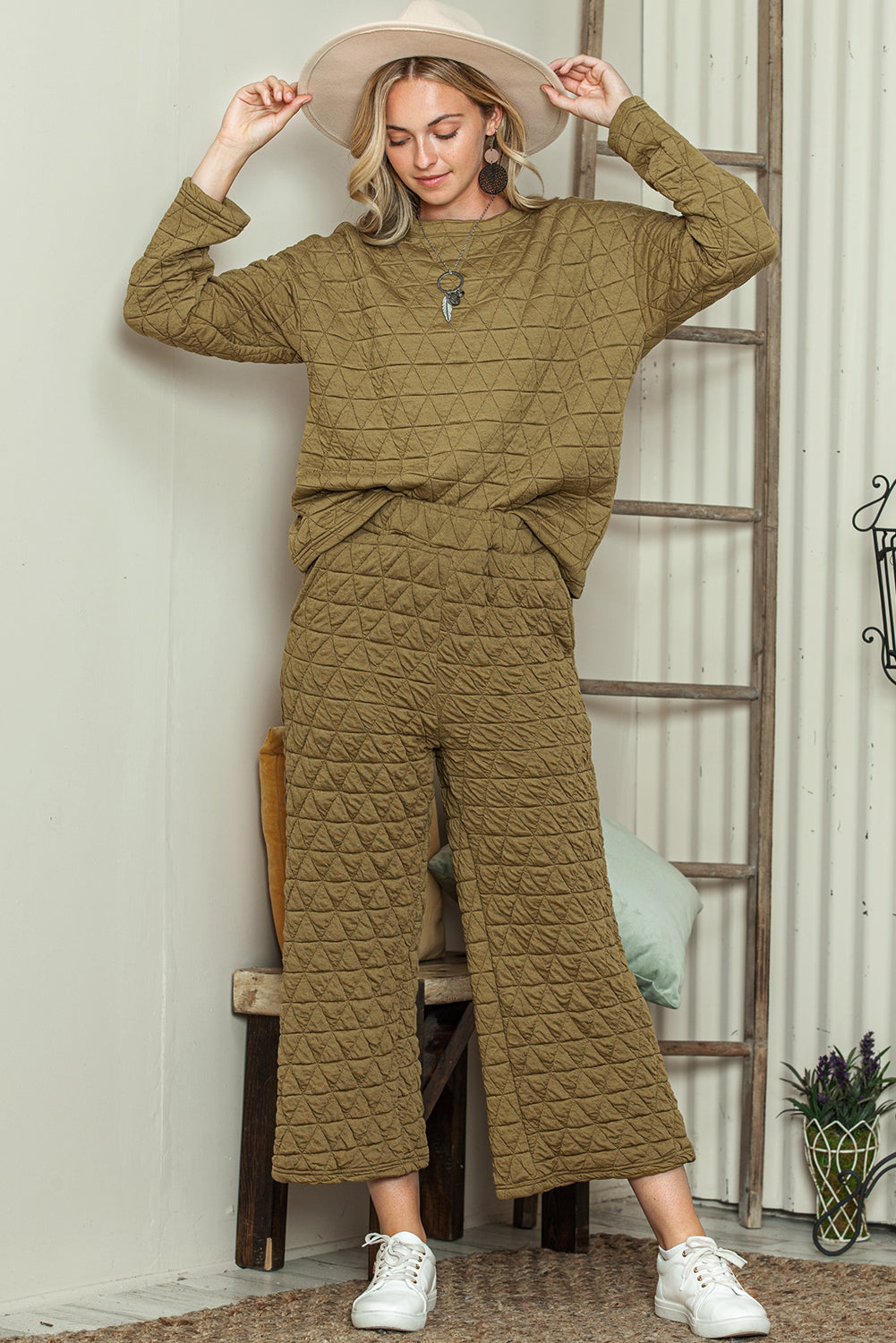 Green Solid Color Quilted Long Sleeve Top and Wide Leg Pants Set