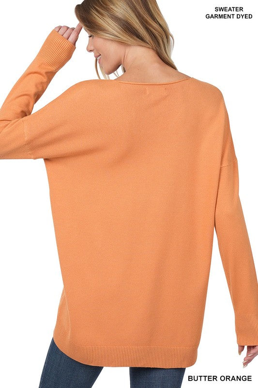 HI-LOW GARMENT DYED V-NECK FRONT SEAM SWEATER