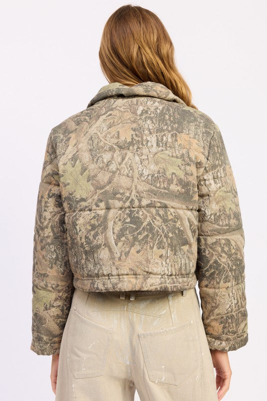 WOODLAND CAMO PUFFER JACKET