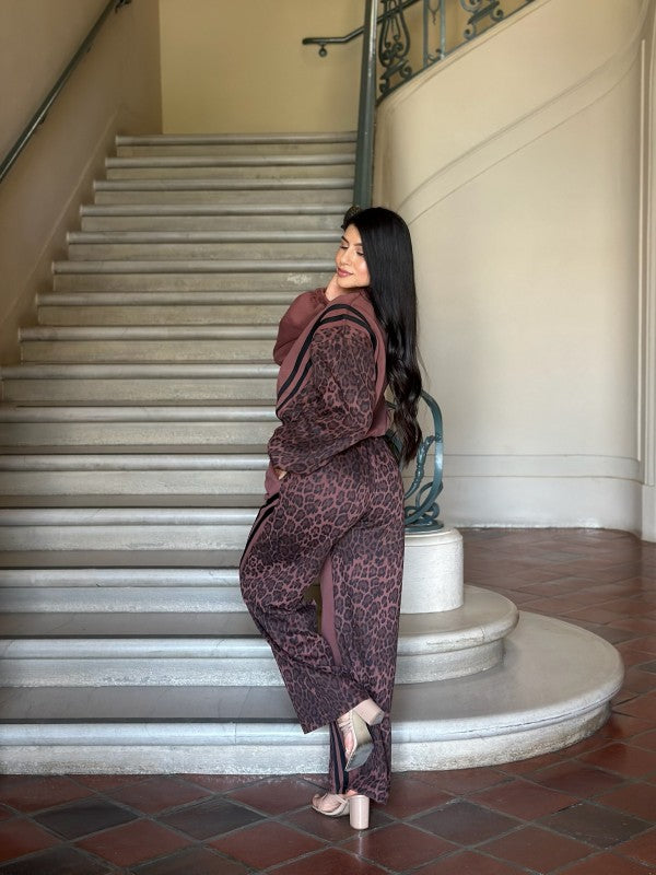 Leopard Print & Solid Stripes Contrast Loungewear