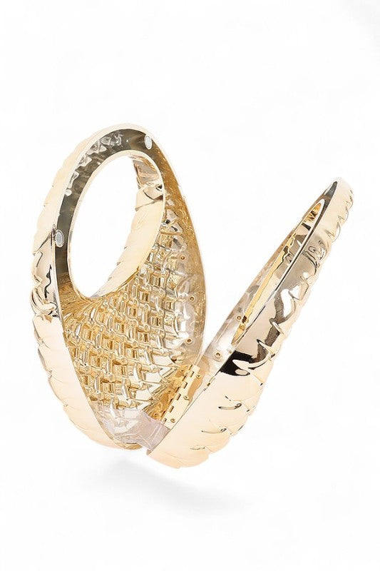 Weaved Textured Metallic Top Handle Acrylic Clutch