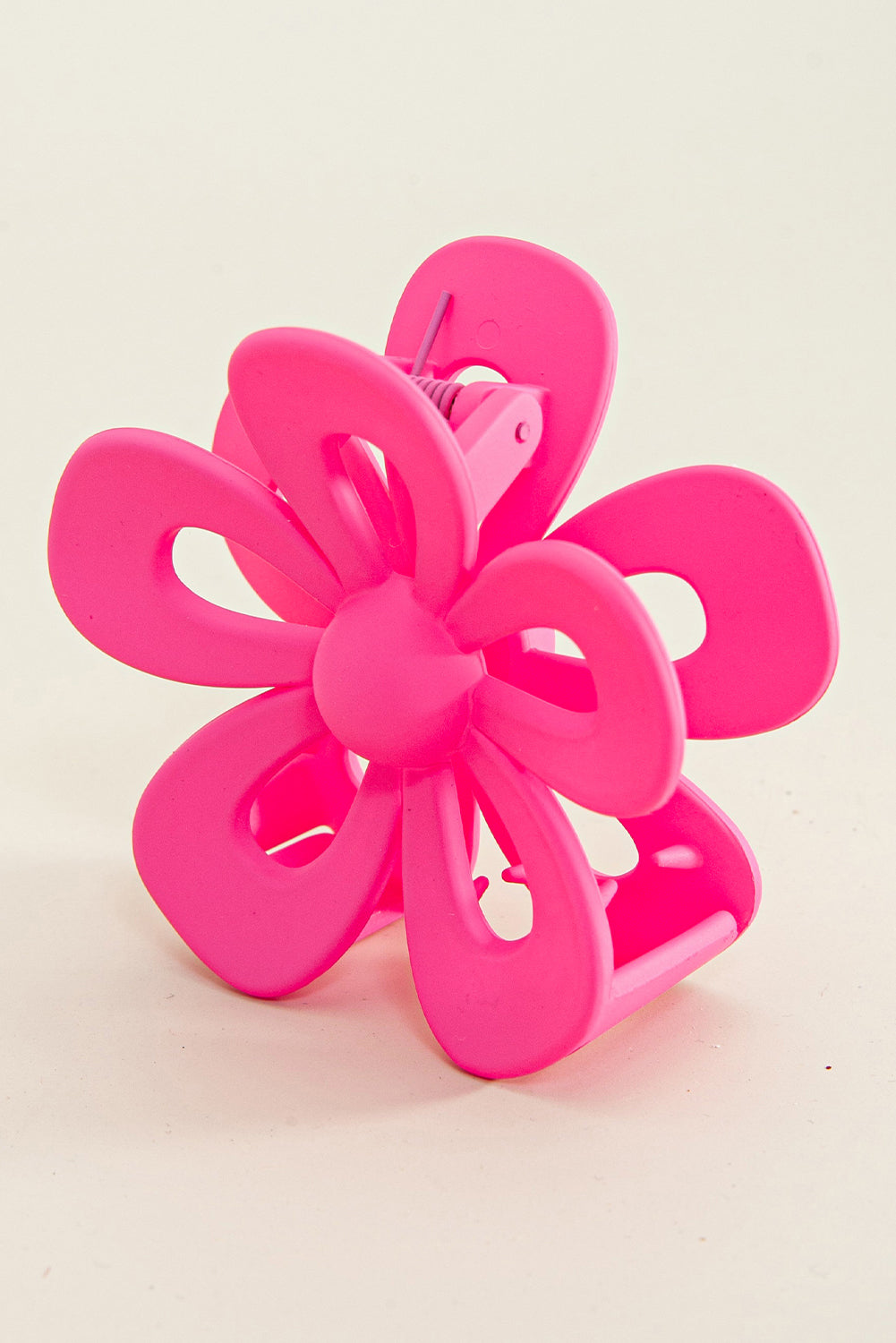 Light Pink Sweet Hollowed Flower Shape Claw Clip