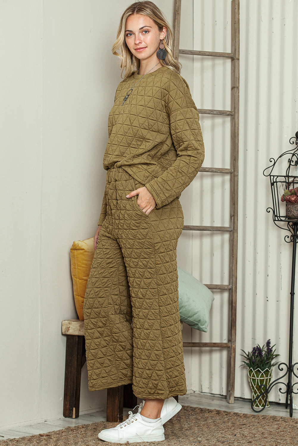 Green Solid Color Quilted Long Sleeve Top and Wide Leg Pants Set