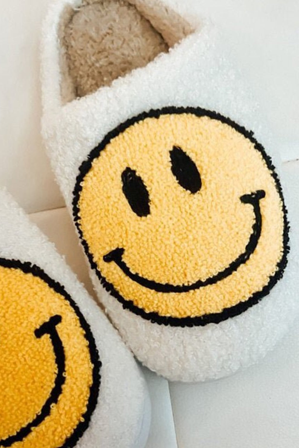 White Smile Face Print Non-slip Plush Home Slippers