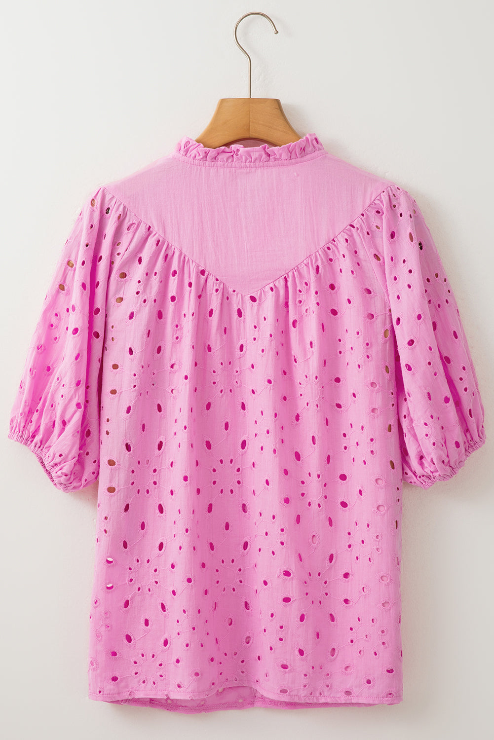 Bonbon Hollow-out Flower Embroidered Short Puff Sleeve Blouse