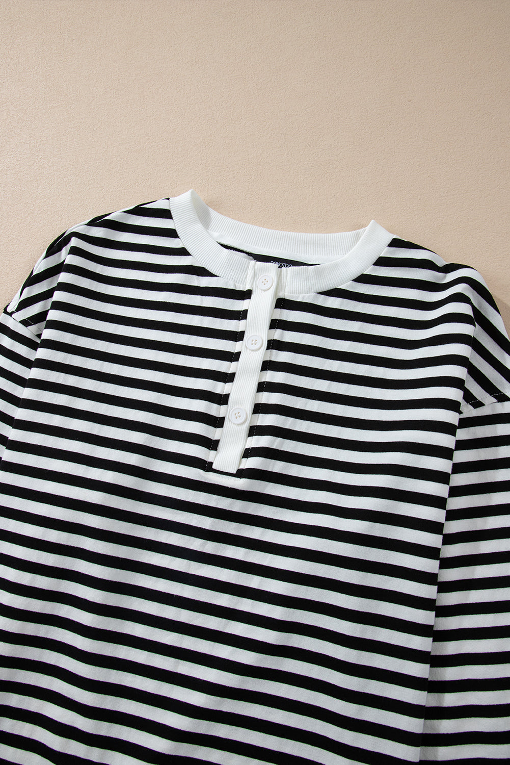 White Stripe Buttoned Crew Neck Oversized Sweatshirt