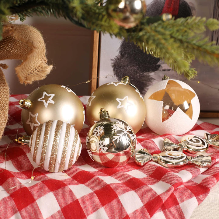 65pcs Christmas Balls Ornaments Set