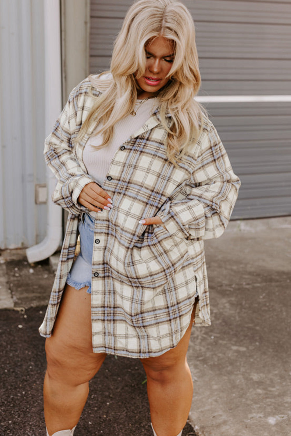 White Plaid Print Tunic Side Slits Plus Size Shacket