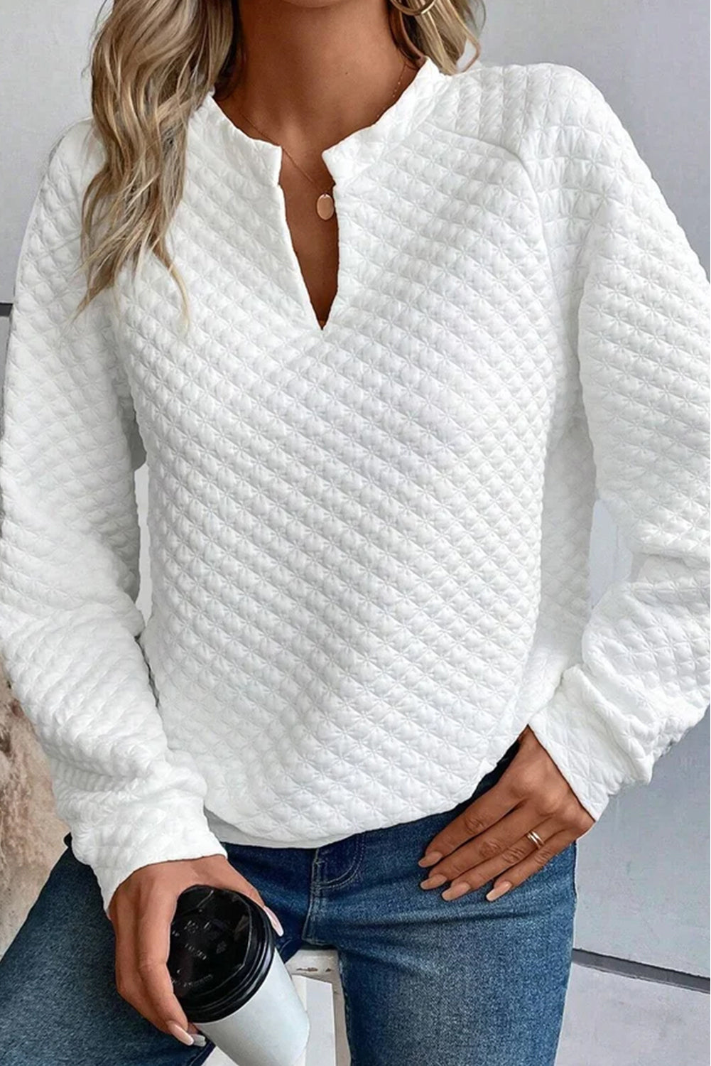 White Quilted V-Neck Solid Color Long Sleeve Top