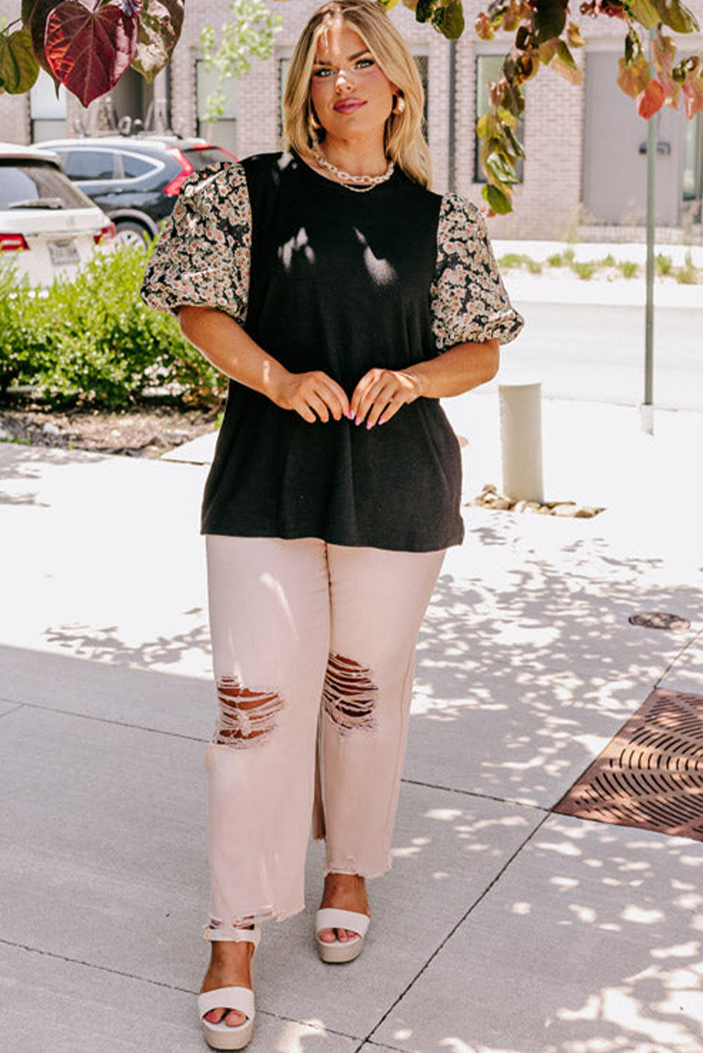 Black Plus Size Daisy Printed Short Bubble Sleeve Tunic Top