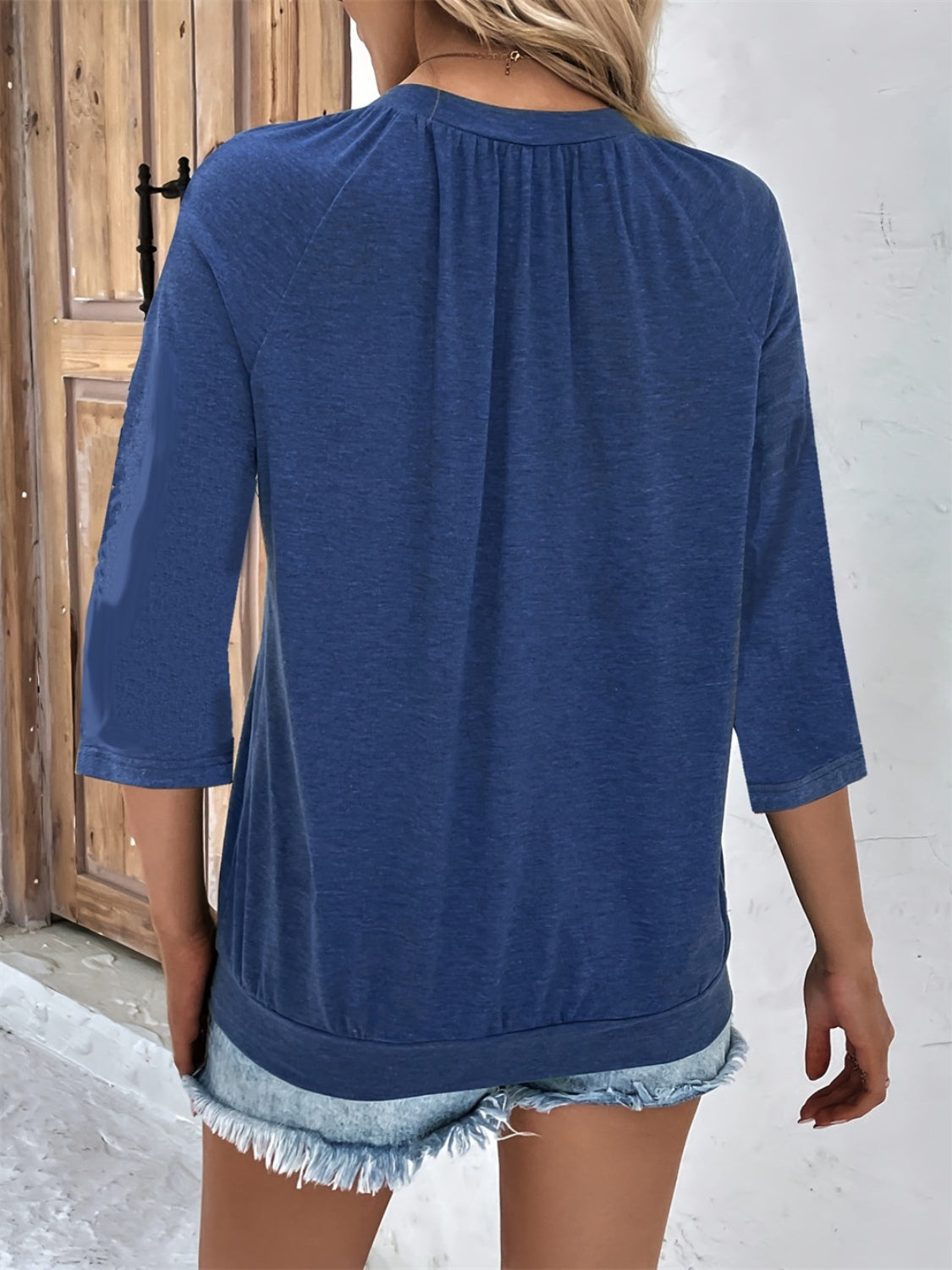 Ruched Heathered V-Neck Three-Quarter Sleeve T-Shirt