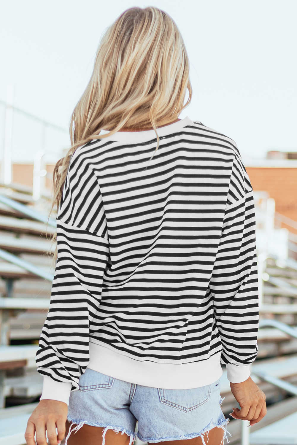 White Stripe Buttoned Crew Neck Oversized Sweatshirt