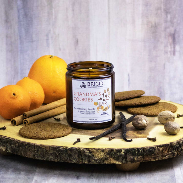 Grandma's Cookies Soy Wax Candle - Cinnamon, Clove, Nutmeg, Ginger, Vanilla, and Mandarin Orange