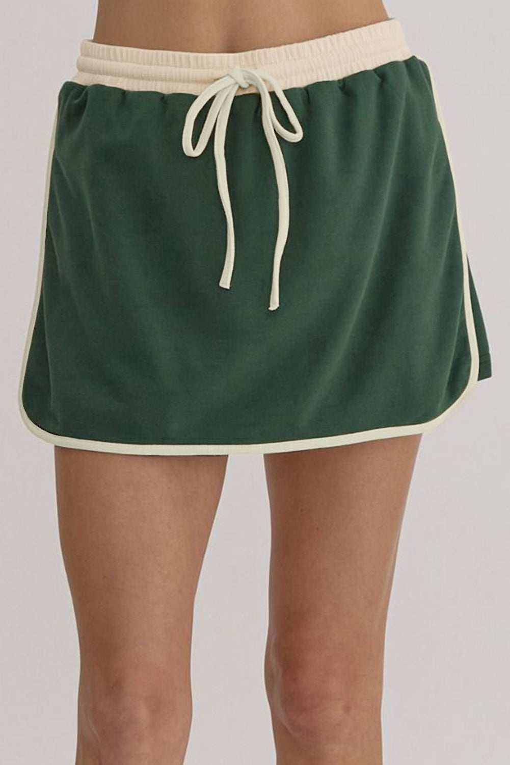 Evergreen Contrast Trim Loose Pullover and Lace-up Waist Skirt Set