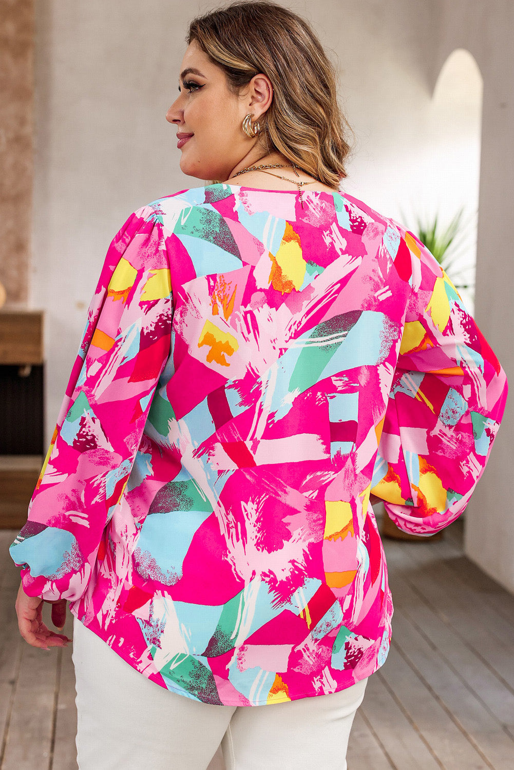 Pink Plus Size Graffiti Print Split Neck Puff Sleeve Blouse