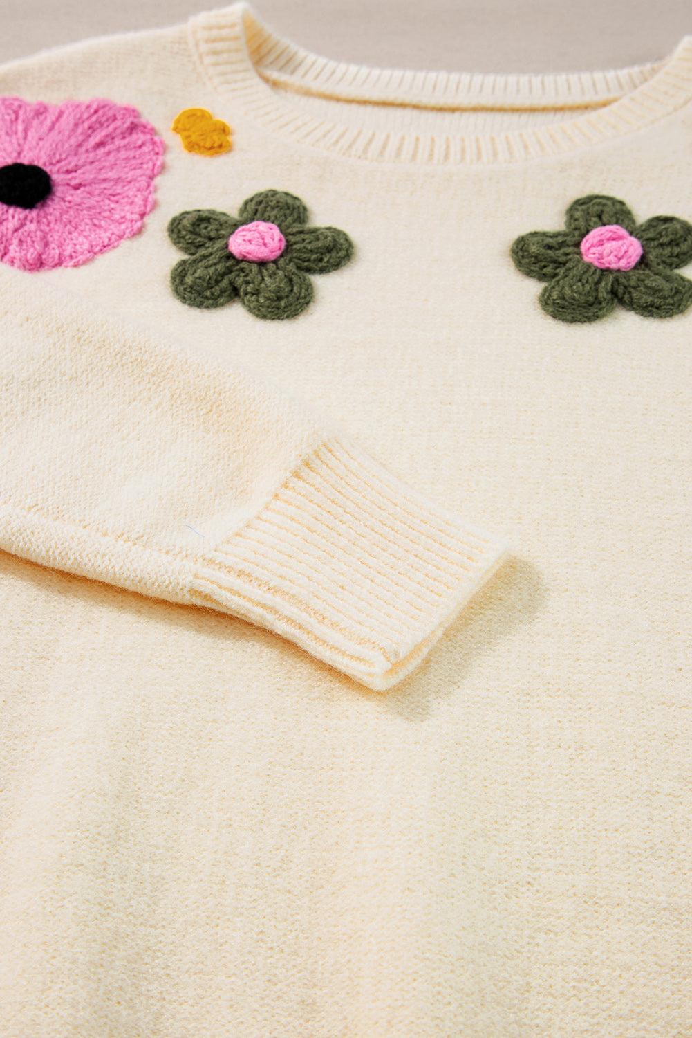 Beige 60s Flower Pattern Knitted Sweater