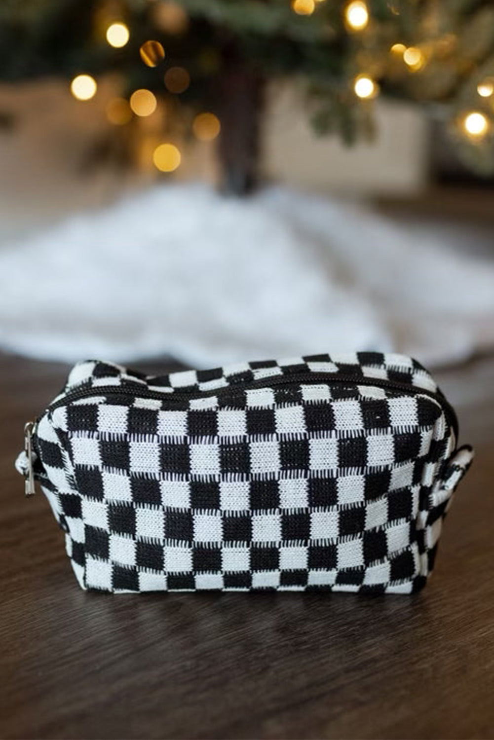 Light French Beige Checkered Knitted Zipper Makeup Bag